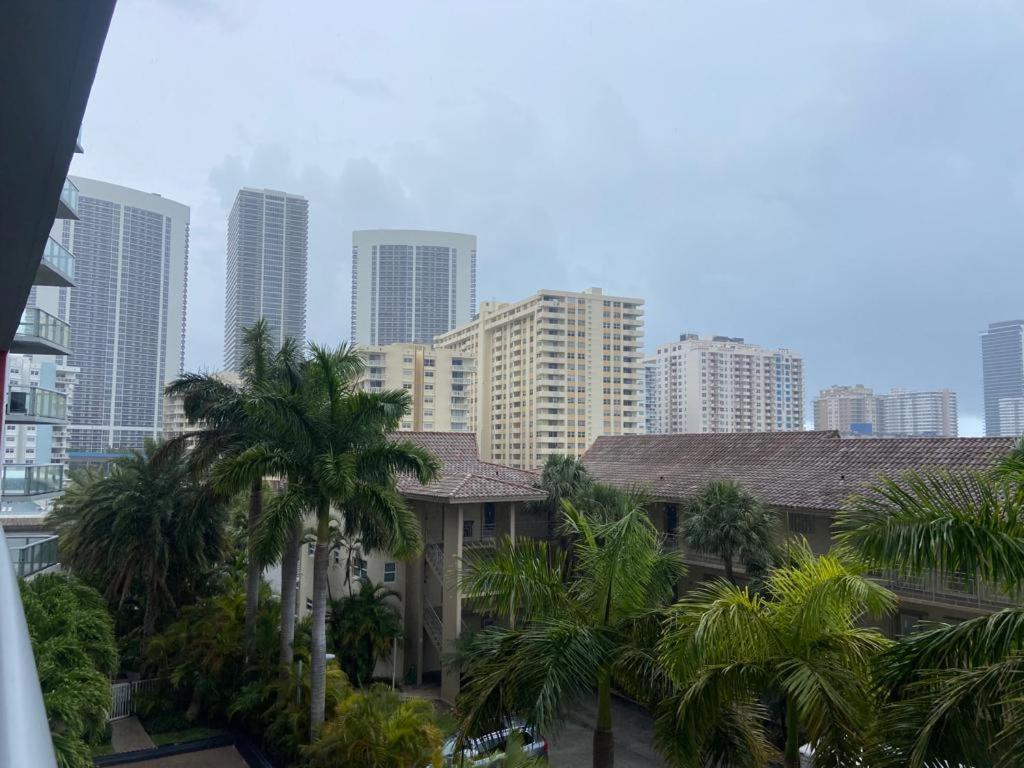 Beachwalk Studio Apmt 2 Beds, Amazing Views 2010B ハランデール・ビーチ エクステリア 写真